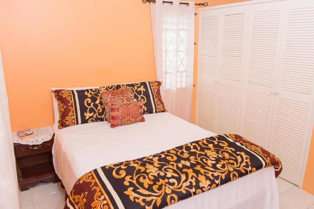 Perfect Vacation Villa มอนเทโกเบย์ ภายนอก รูปภาพ